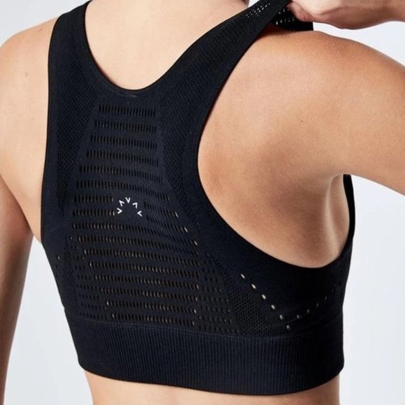 Varley Seamless Macapa Sports Bra in Black - Picture 1 of 2